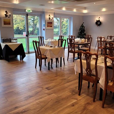 Childer Thornton Brook Hall Hotel מראה חיצוני תמונה
