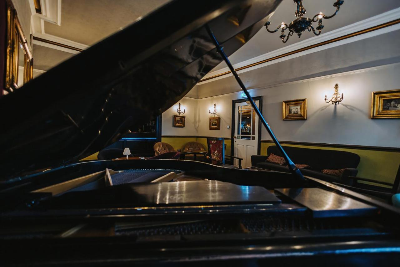 Childer Thornton Brook Hall Hotel מראה חיצוני תמונה