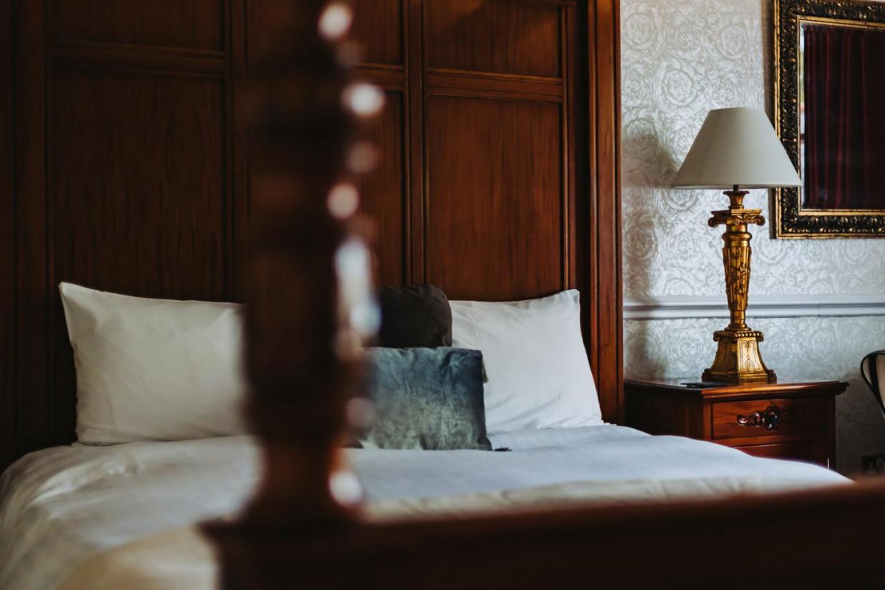 Childer Thornton Brook Hall Hotel מראה חיצוני תמונה