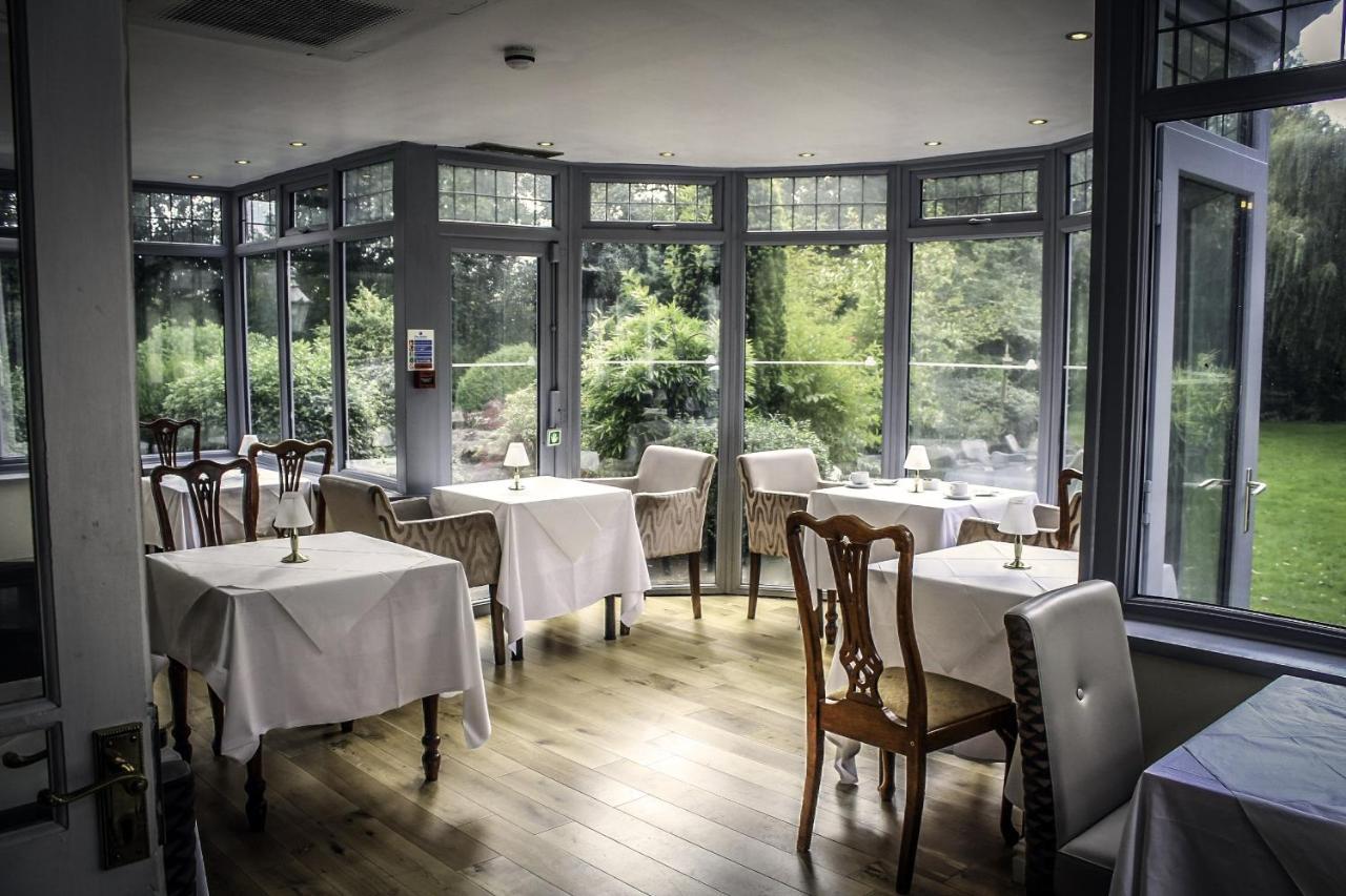 Childer Thornton Brook Hall Hotel מראה חיצוני תמונה