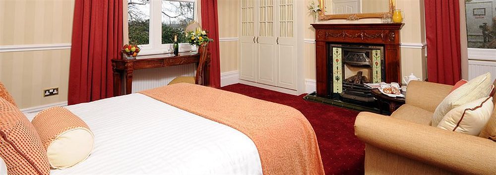 Childer Thornton Brook Hall Hotel מראה חיצוני תמונה