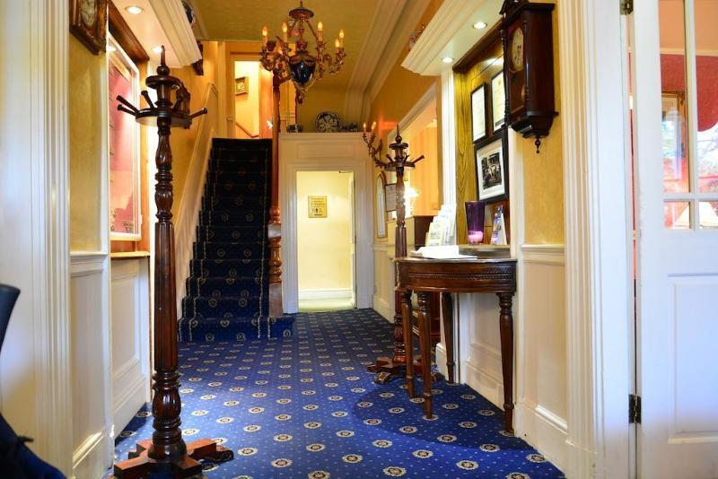 Childer Thornton Brook Hall Hotel מראה חיצוני תמונה